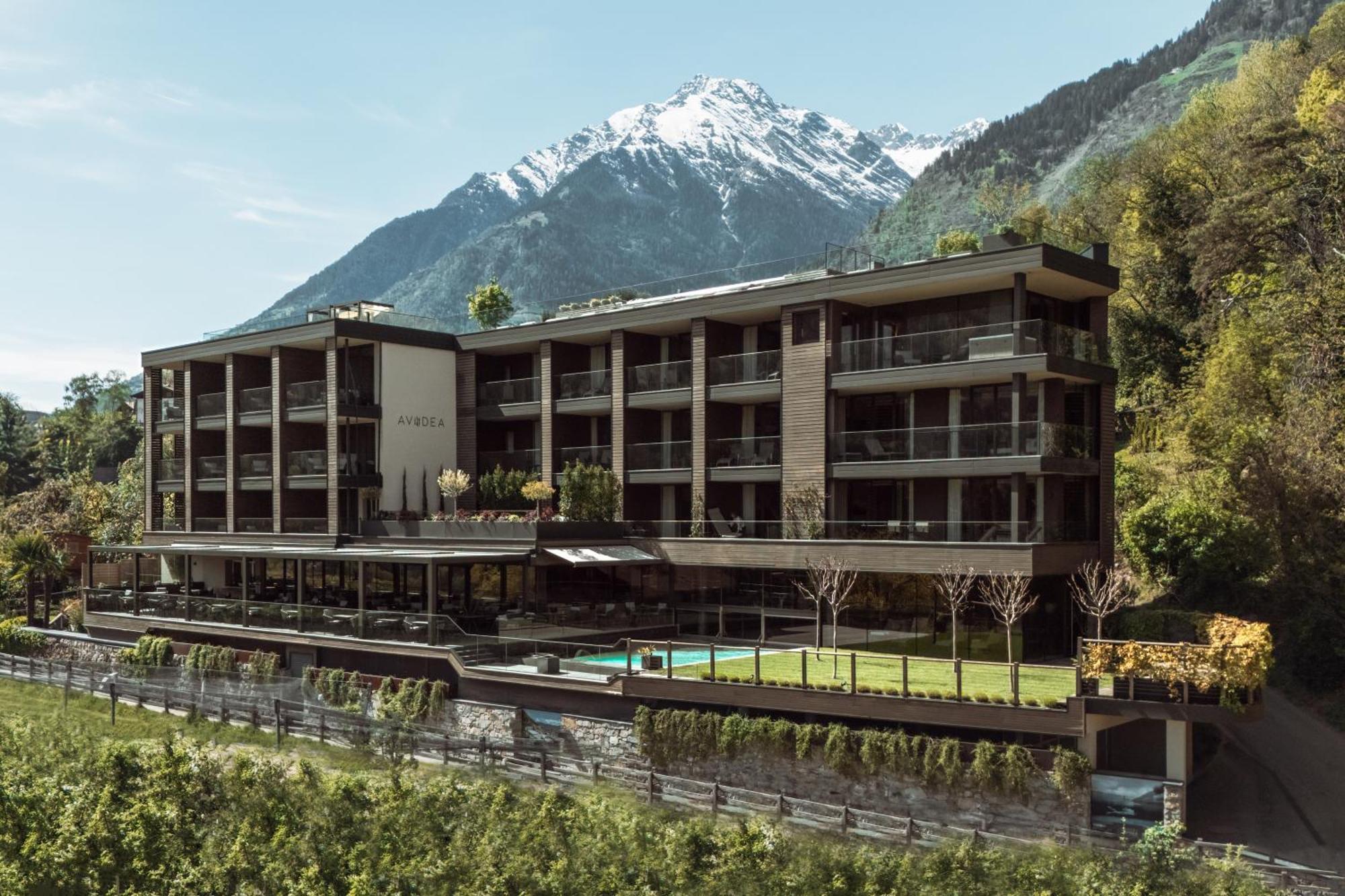 Wellfeeling Hotel AVIDEA Algund Exterior foto
