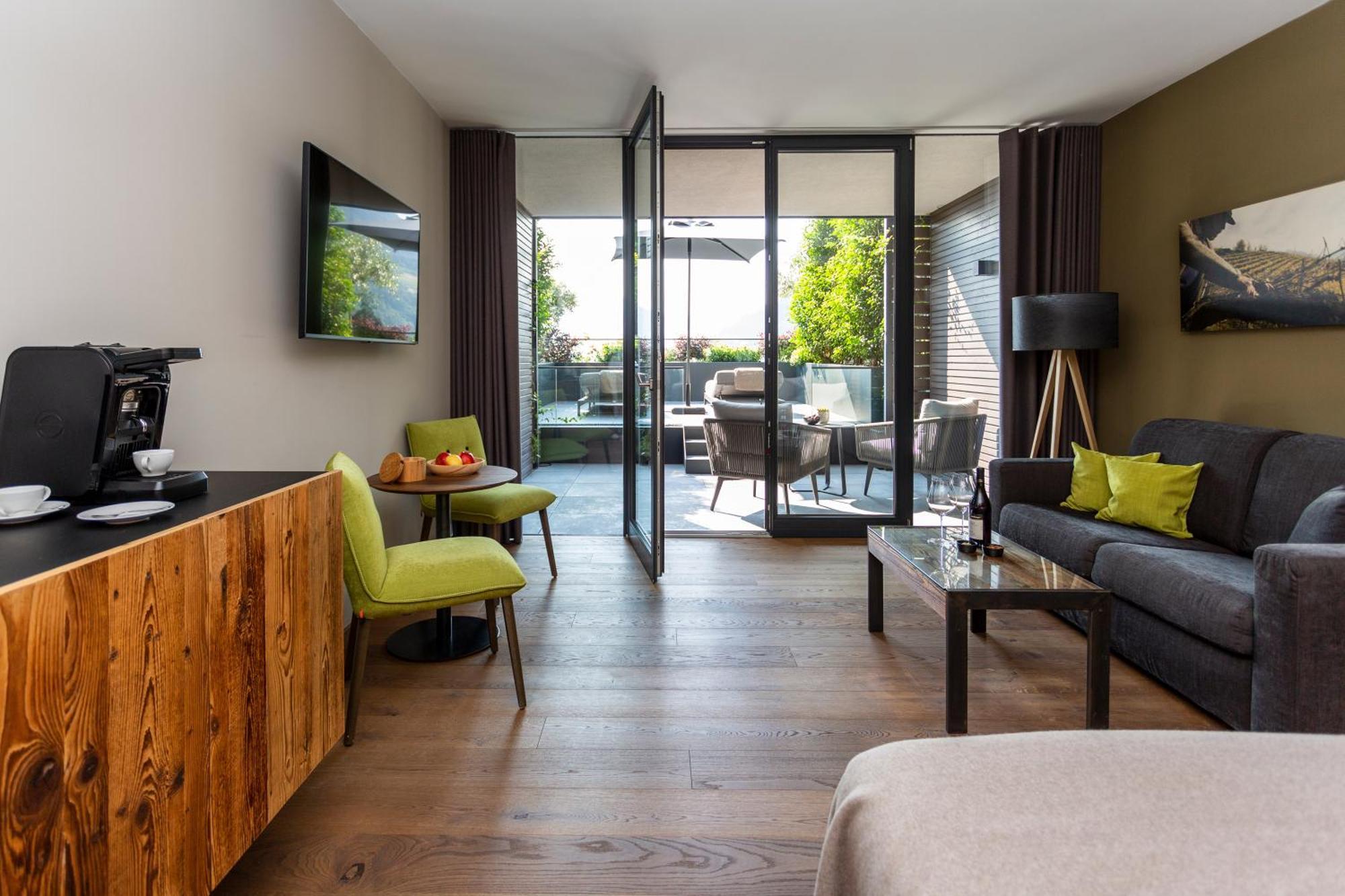 Wellfeeling Hotel AVIDEA Algund Exterior foto