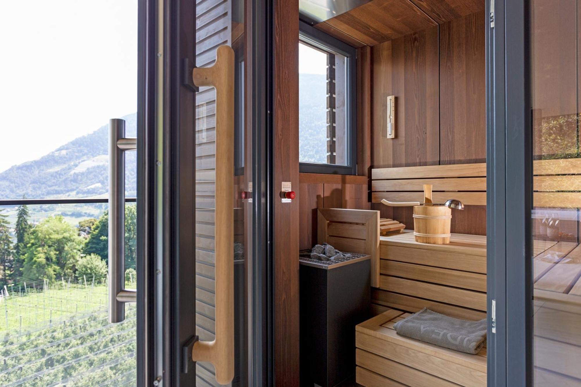 Wellfeeling Hotel AVIDEA Algund Exterior foto