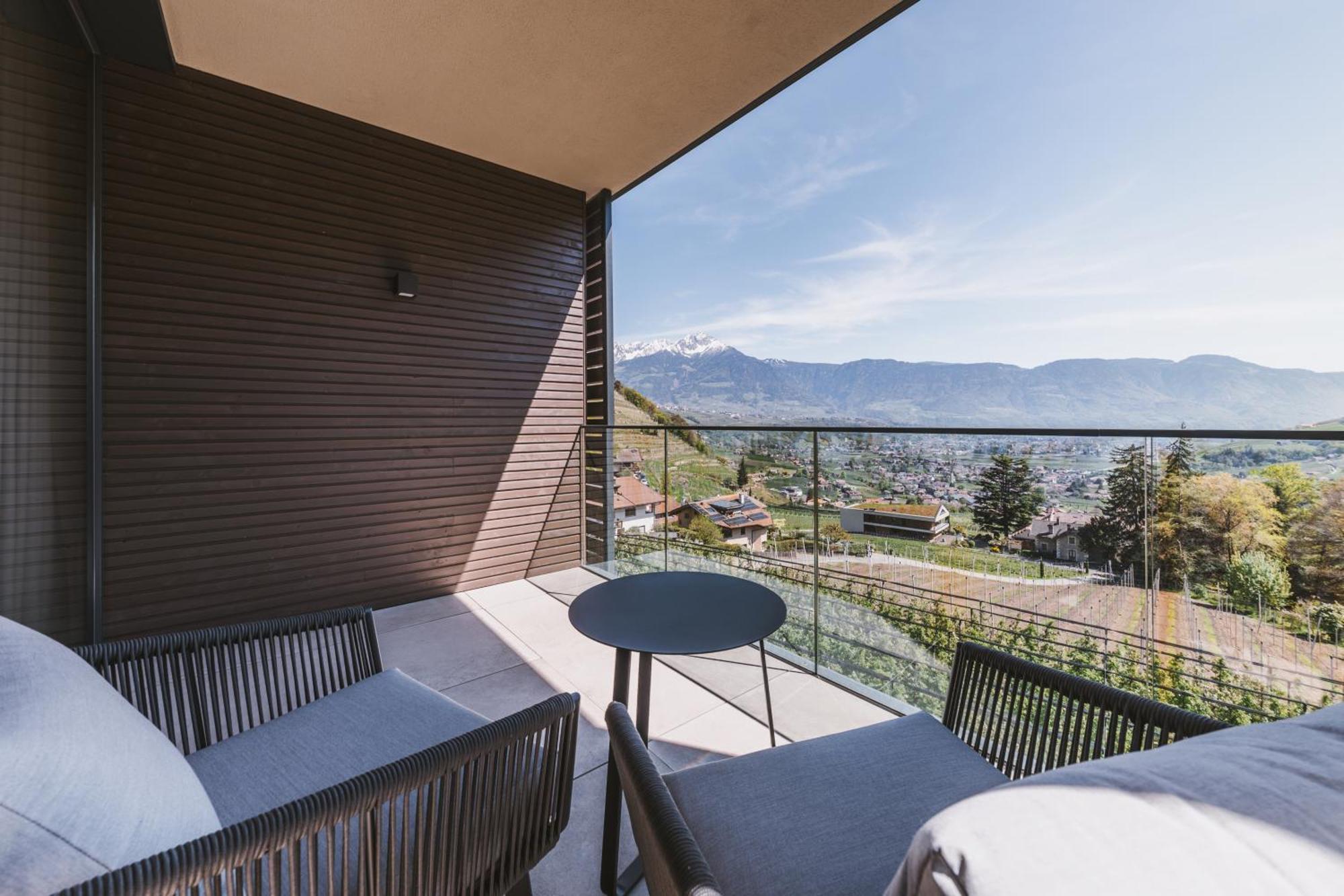 Wellfeeling Hotel AVIDEA Algund Exterior foto